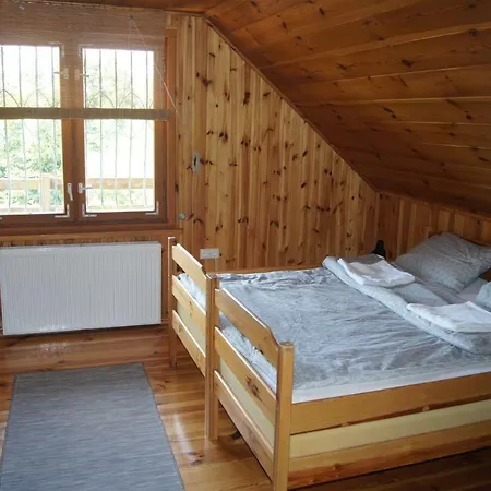 Dom Nad Jeziorem W Borach Tucholskich Lodge Osiek (Pomerania)