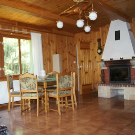 Dom Nad Jeziorem W Borach Tucholskich Lodge *