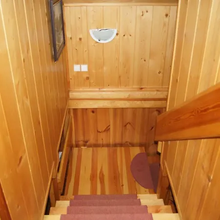 Dom Nad Jeziorem W Borach Tucholskich Lodge *